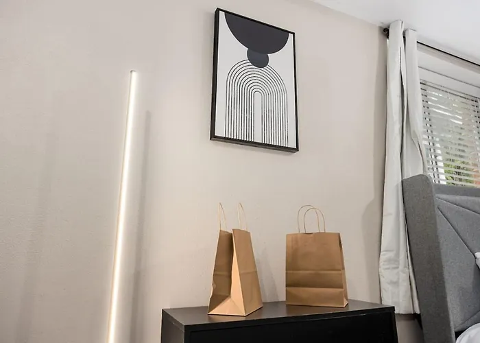 Stylish With Modern Touches * Peoria