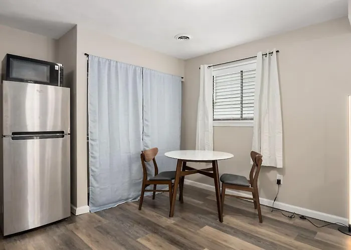 Stylish With Modern Touches Peoria